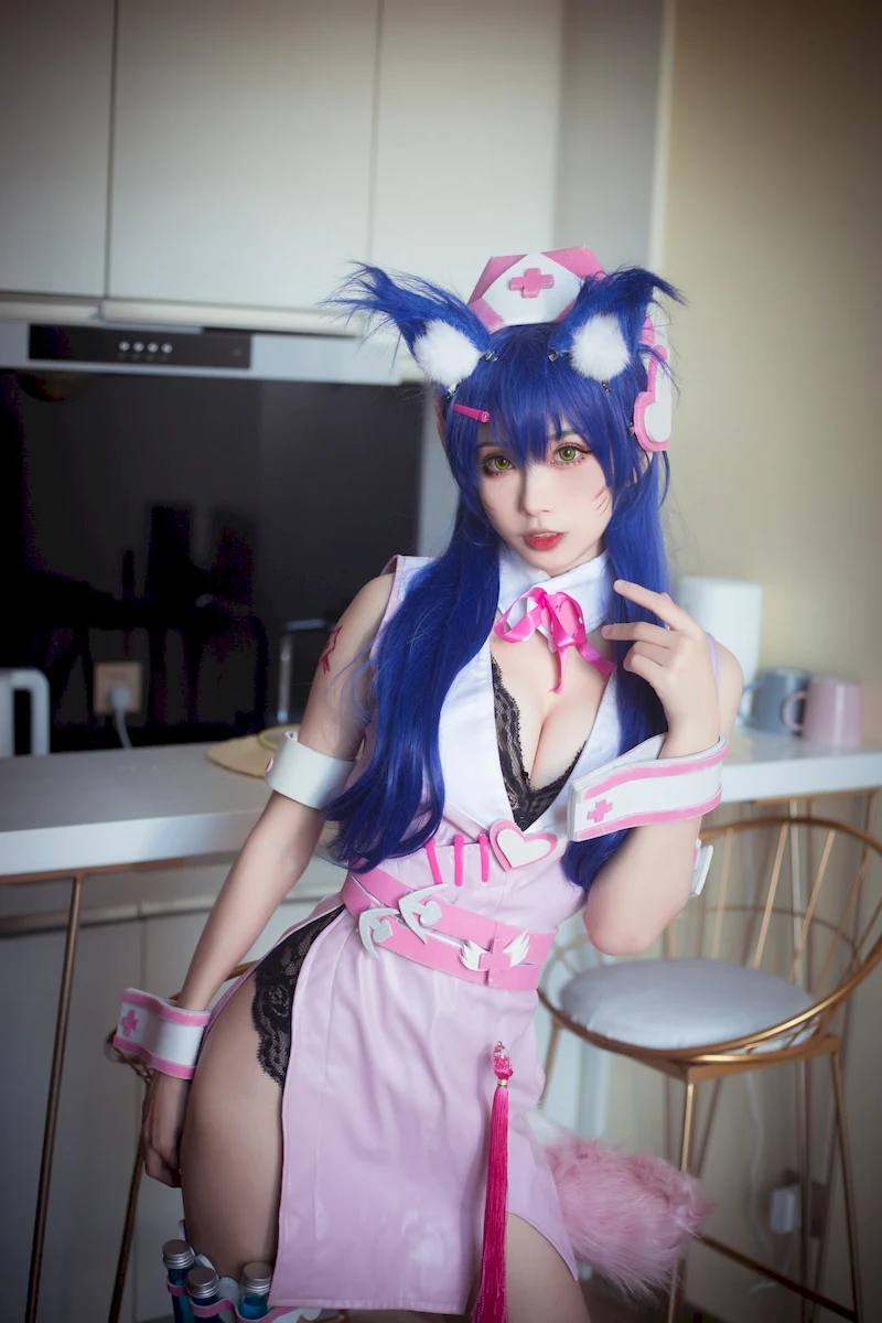 赤脚踩地的一天，卸下浓妆好好做足部护理