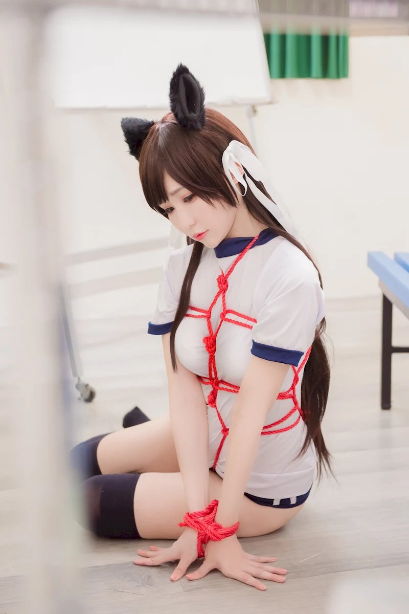 K 超清镜头下，那位瓜子脸轻熟女的午后时